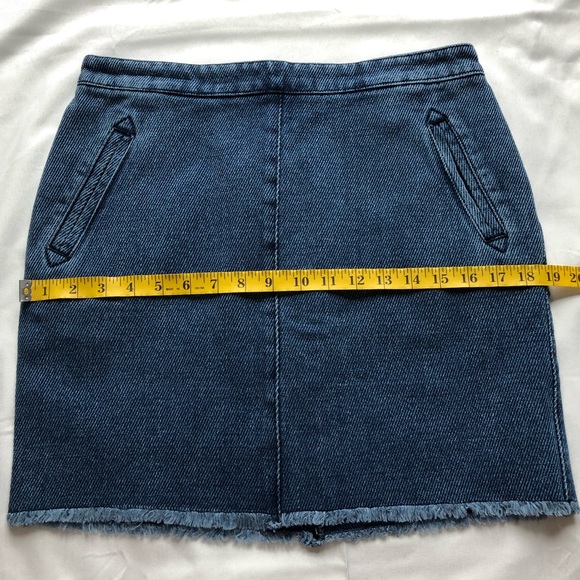 Current Elliott The Zip Fray Mini Denim Skirt - Picture 12 of 13